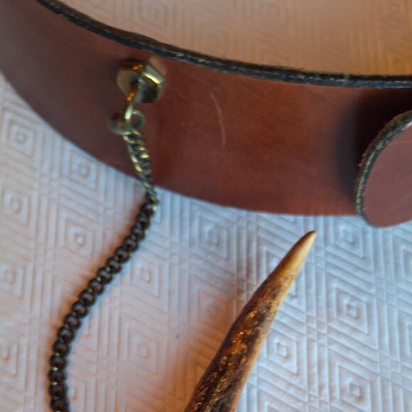 Leather Belt with Bone latch - Picture 12 of 12